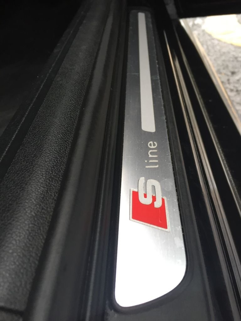 USED 2015 15 AUDI A4 2.0 AVANT TDI S LINE START/STOP 5d 148 BHP S-LINE AUTO