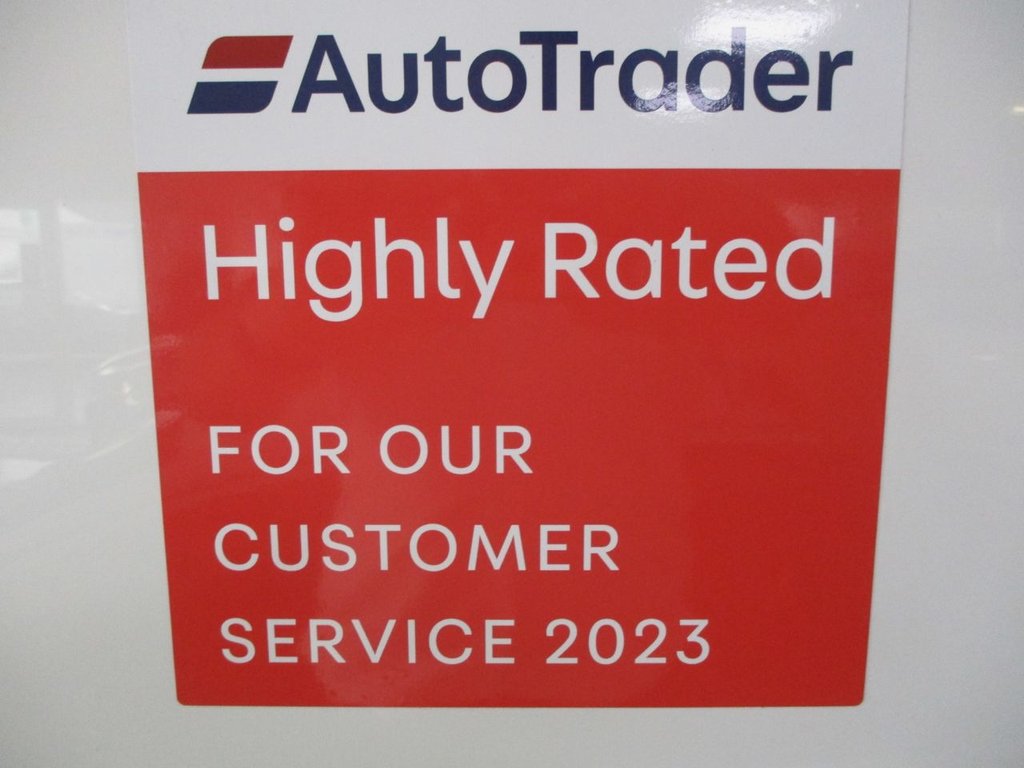 USED 2015 15 AUDI A4 2.0 AVANT TDI S LINE START/STOP 5d 148 BHP S-LINE AUTO