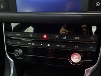 USED 2017 67 JAGUAR XF 2.0 D R-SPORT AWD 4d 177 BHP 