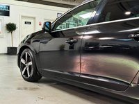 USED 2017 17 VOLVO V60 2.0 D3 R-DESIGN LUX NAV 5d 148 BHP 