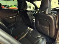 USED 2017 17 VOLVO V60 2.0 D3 R-DESIGN LUX NAV 5d 148 BHP 