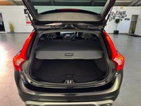 USED 2017 17 VOLVO V60 2.0 D3 R-DESIGN LUX NAV 5d 148 BHP 