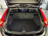 USED 2017 17 VOLVO V60 2.0 D3 R-DESIGN LUX NAV 5d 148 BHP 