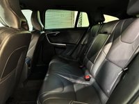 USED 2017 17 VOLVO V60 2.0 D3 R-DESIGN LUX NAV 5d 148 BHP 