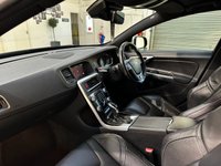 USED 2017 17 VOLVO V60 2.0 D3 R-DESIGN LUX NAV 5d 148 BHP 