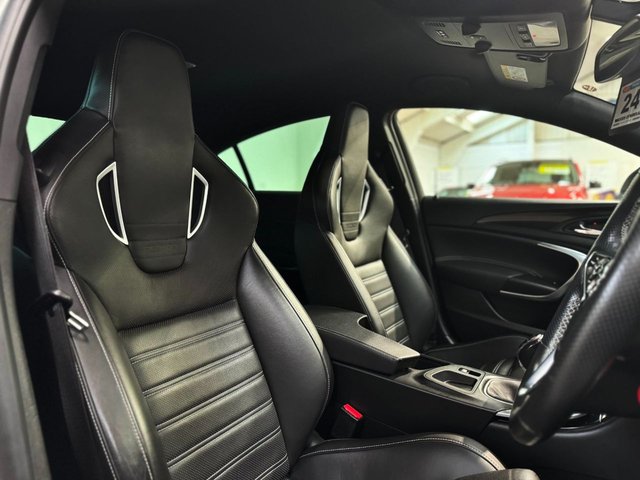 View our VAUXHALL INSIGNIA
