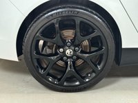 USED 2015 65 VAUXHALL INSIGNIA 2.8 VXR SUPERSPORT 5d 320 BHP 
