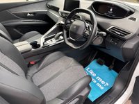 USED 2020 70 PEUGEOT 3008 1.5 BLUEHDI S/S ALLURE 5d 129 BHP 1 LADY OWNER-FSH-DIGITAL COCKPIT