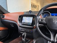 USED 2018 67 MASERATI GHIBLI 3.0 V6 4d AUTO 350 BHP SALOON