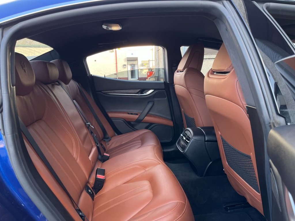 USED 2018 67 MASERATI GHIBLI 3.0 V6 4d AUTO 350 BHP SALOON