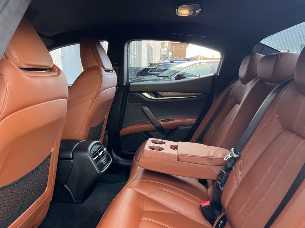 USED 2018 67 MASERATI GHIBLI 3.0 V6 4d AUTO 350 BHP SALOON