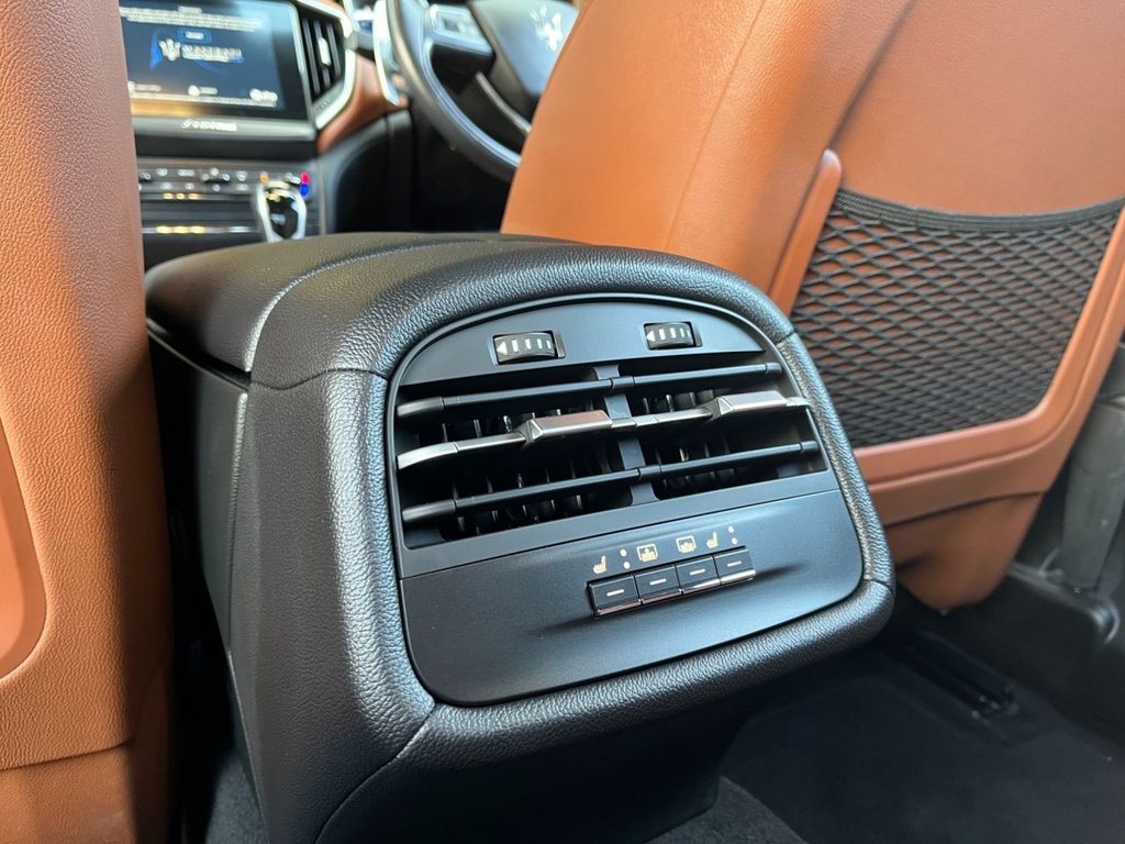 USED 2018 67 MASERATI GHIBLI 3.0 V6 4d AUTO 350 BHP SALOON