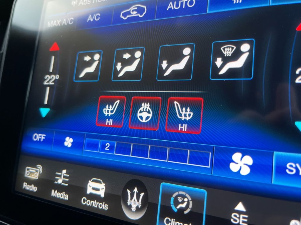 USED 2018 67 MASERATI GHIBLI 3.0 V6 4d AUTO 350 BHP SALOON