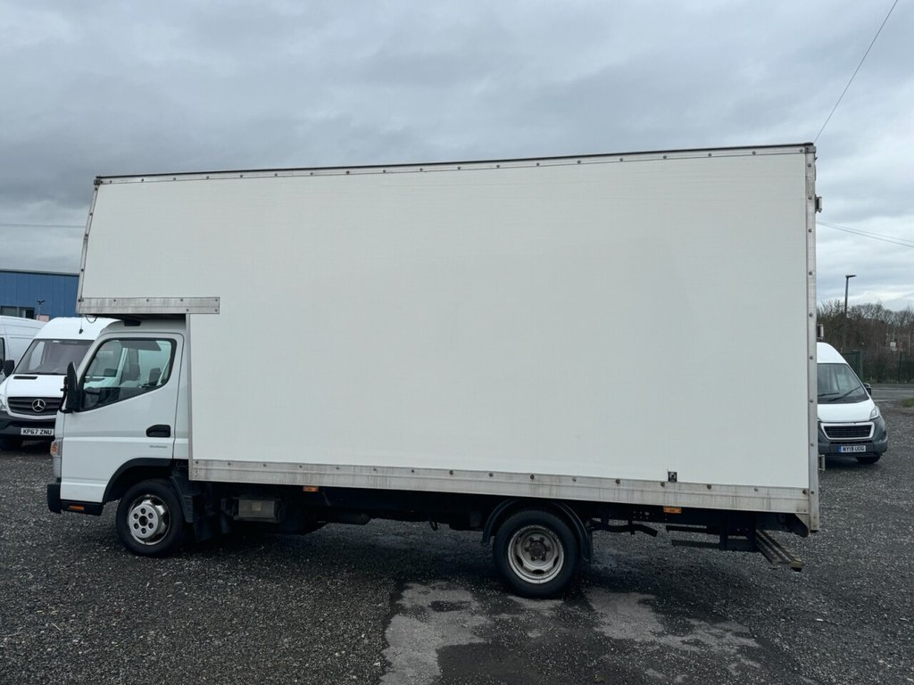 Gebrauchtwagen Check: Fuso Canter 3C15 Kipper Box Top Angebot! - vn5rg45