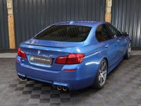 USED 2013 63 BMW M5 Competition 4.4 M5 4d 567 BHP Competition Pack 12 MONTH WARRANTY - RARE COMPETITION PACK - HEAD UP DISPLAY, SUNROOF, XENON LIGHTS, M-DIFF, MONTE CARLO BLUE, CAMERA, COMP PACK, VOICE CONTROL AND MORE