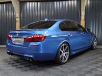 USED 2013 63 BMW M5 Competition 4.4 M5 4d 567 BHP Competition Pack 12 MONTH WARRANTY - RARE COMPETITION PACK - HEAD UP DISPLAY, SUNROOF, XENON LIGHTS, M-DIFF, MONTE CARLO BLUE, CAMERA, COMP PACK, VOICE CONTROL AND MORE