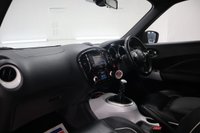 USED 2017 17 NISSAN JUKE 1.2 TEKNA DIG-T 5d 115 BHP FANTASTIC COLOUR COMBINATION LOW MILES AND SPECIFICATION