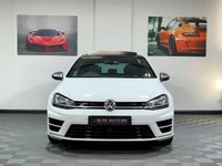 USED 2014 T VOLKSWAGEN GOLF 2.0 R DSG 5d 298 BHP PAN ROOF / LEATHER / PRO NAV