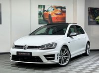 USED 2014 T VOLKSWAGEN GOLF 2.0 R DSG 5d 298 BHP PAN ROOF / LEATHER / PRO NAV
