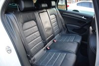 USED 2014 T VOLKSWAGEN GOLF 2.0 R DSG 5d 298 BHP PAN ROOF / LEATHER / PRO NAV