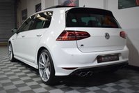 USED 2014 T VOLKSWAGEN GOLF 2.0 R DSG 5d 298 BHP PAN ROOF / LEATHER / PRO NAV