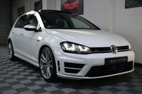 USED 2014 T VOLKSWAGEN GOLF 2.0 R DSG 5d 298 BHP PAN ROOF / LEATHER / PRO NAV