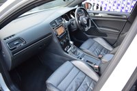 USED 2014 T VOLKSWAGEN GOLF 2.0 R DSG 5d 298 BHP PAN ROOF / LEATHER / PRO NAV