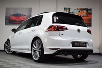 USED 2014 T VOLKSWAGEN GOLF 2.0 R DSG 5d 298 BHP PAN ROOF / LEATHER / PRO NAV