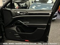 USED 2017 67 PORSCHE CAYENNE 4.8 V8 TURBO TIPTRONIC S 5d 520 BHP UK DELIVERY FLAT FEE &pound;175 (SUBJECT TO DEAL) *OVER 100 IMAGES ON OUR WEBSITE*BESPOKE FINANCE ARRANGED*PART EXCHANGE WELCOME*ALL VEHICLES HPI CLEAR