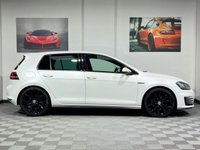 USED 2014 14 VOLKSWAGEN GOLF 2.0 GTD 5d 181 BHP HEATED LEATHER / ORYX WHITE