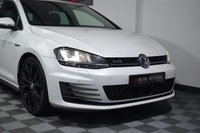 USED 2014 14 VOLKSWAGEN GOLF 2.0 GTD 5d 181 BHP HEATED LEATHER / ORYX WHITE