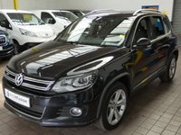 USED 2015 15 VOLKSWAGEN TIGUAN 2.0 R LINE TDI BLUEMOTION TECHNOLOGY 4MOTION 5d 175 BHP 4WD SAT NAV BLUETOOTH CRUISE CONTROL PARKING SENSORS 3 OWNERS 8 SERVICES TO 67K MILES MARCH 2023