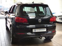 USED 2015 15 VOLKSWAGEN TIGUAN 2.0 R LINE TDI BLUEMOTION TECHNOLOGY 4MOTION 5d 175 BHP 4WD SAT NAV BLUETOOTH CRUISE CONTROL PARKING SENSORS 3 OWNERS 8 SERVICES TO 67K MILES MARCH 2023