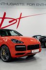 USED 2020 20 PORSCHE CAYENNE 4.0 V8 TURBO TIPTRONIC S 5d 543 BHP LIGHTWEIGHT PACKAGE PCCB/PDCC/REAR STEER/HUD/PDLS+