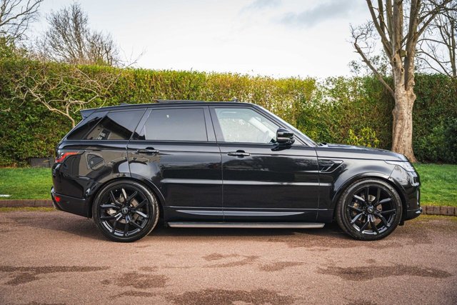 View our LAND ROVER RANGE ROVER SPORT