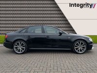 USED 2015 15 AUDI A4 2.0 TDI QUATTRO BLACK EDITION PLUS 4d 174 BHP BLUETOOTH HANDSFREE - DAB RADIO - 19" ALLOYS - AUDI MUSIC INTERFACE - SPORT SUSPENSION