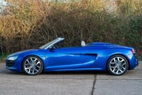 USED 2011 11 AUDI R8 5.2 SPYDER V10 QUATTRO 2d 519 BHP STUNNING MANUAL V10, CARBON INTERIOR, B&O, 12 MONTH WARRANTY