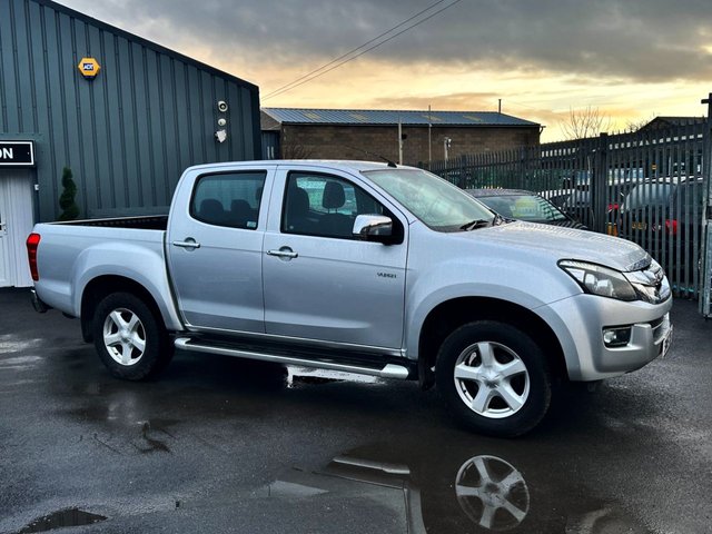 View our ISUZU D-MAX