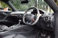 USED 2018 67 AUDI TT RS 2.5 TTRS TFSI QUATTRO 2d 395 BHP MATRIX / SPORT EXHAUST / CARBO