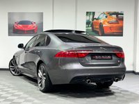 USED 2017 17 JAGUAR XF 3.0 D V6 S 4d 296 BHP PAN ROOF / PRO NAV / MERIDIAN