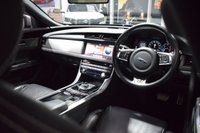 USED 2017 17 JAGUAR XF 3.0 D V6 S 4d 296 BHP PAN ROOF / PRO NAV / MERIDIAN