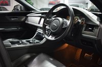 USED 2017 17 JAGUAR XF 3.0 D V6 S 4d 296 BHP PAN ROOF / PRO NAV / MERIDIAN