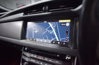 USED 2017 17 JAGUAR XF 3.0 D V6 S 4d 296 BHP PAN ROOF / PRO NAV / MERIDIAN