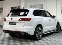 USED 2018 68 VOLKSWAGEN TOUAREG 3.0 V6 R-LINE TECH TDI 5d 282 BHP HUGE SPEC / AIR SUS / TOWBAR