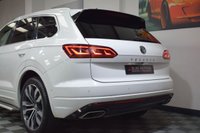 USED 2018 68 VOLKSWAGEN TOUAREG 3.0 V6 R-LINE TECH TDI 5d 282 BHP HUGE SPEC / AIR SUS / TOWBAR