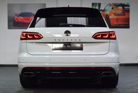 USED 2018 68 VOLKSWAGEN TOUAREG 3.0 V6 R-LINE TECH TDI 5d 282 BHP HUGE SPEC / AIR SUS / TOWBAR
