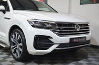 USED 2018 68 VOLKSWAGEN TOUAREG 3.0 V6 R-LINE TECH TDI 5d 282 BHP HUGE SPEC / AIR SUS / TOWBAR