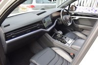 USED 2018 68 VOLKSWAGEN TOUAREG 3.0 V6 R-LINE TECH TDI 5d 282 BHP HUGE SPEC / AIR SUS / TOWBAR