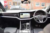 USED 2018 68 VOLKSWAGEN TOUAREG 3.0 V6 R-LINE TECH TDI 5d 282 BHP HUGE SPEC / AIR SUS / TOWBAR
