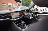 USED 2018 68 VOLKSWAGEN TOUAREG 3.0 V6 R-LINE TECH TDI 5d 282 BHP HUGE SPEC / AIR SUS / TOWBAR